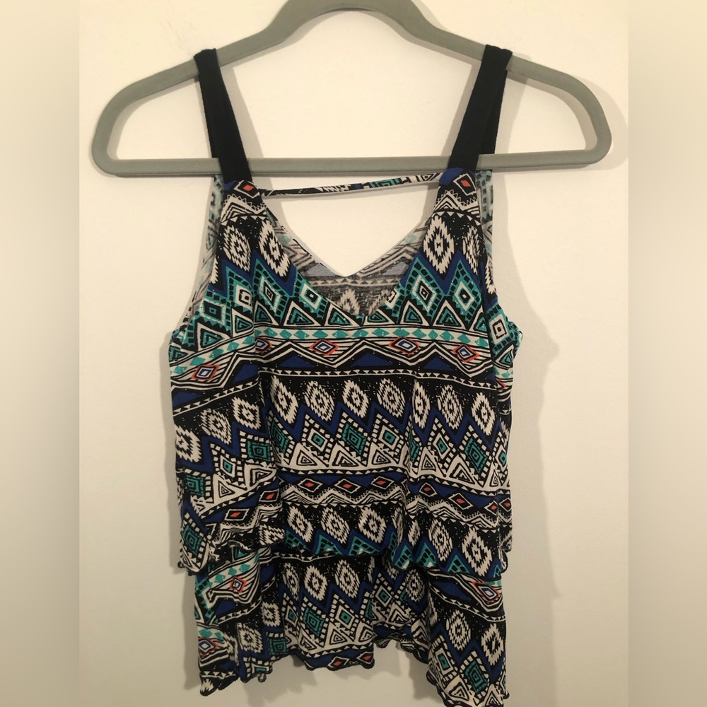 Rad -  top Southwestern layered cropped size M